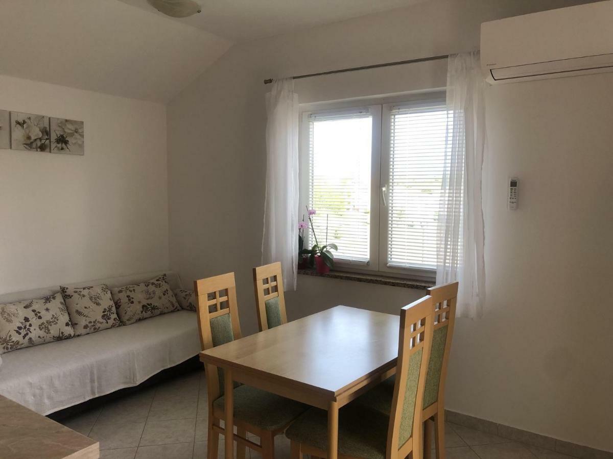 Apartment In Lopar/Insel Rab 37000 Eksteriør billede